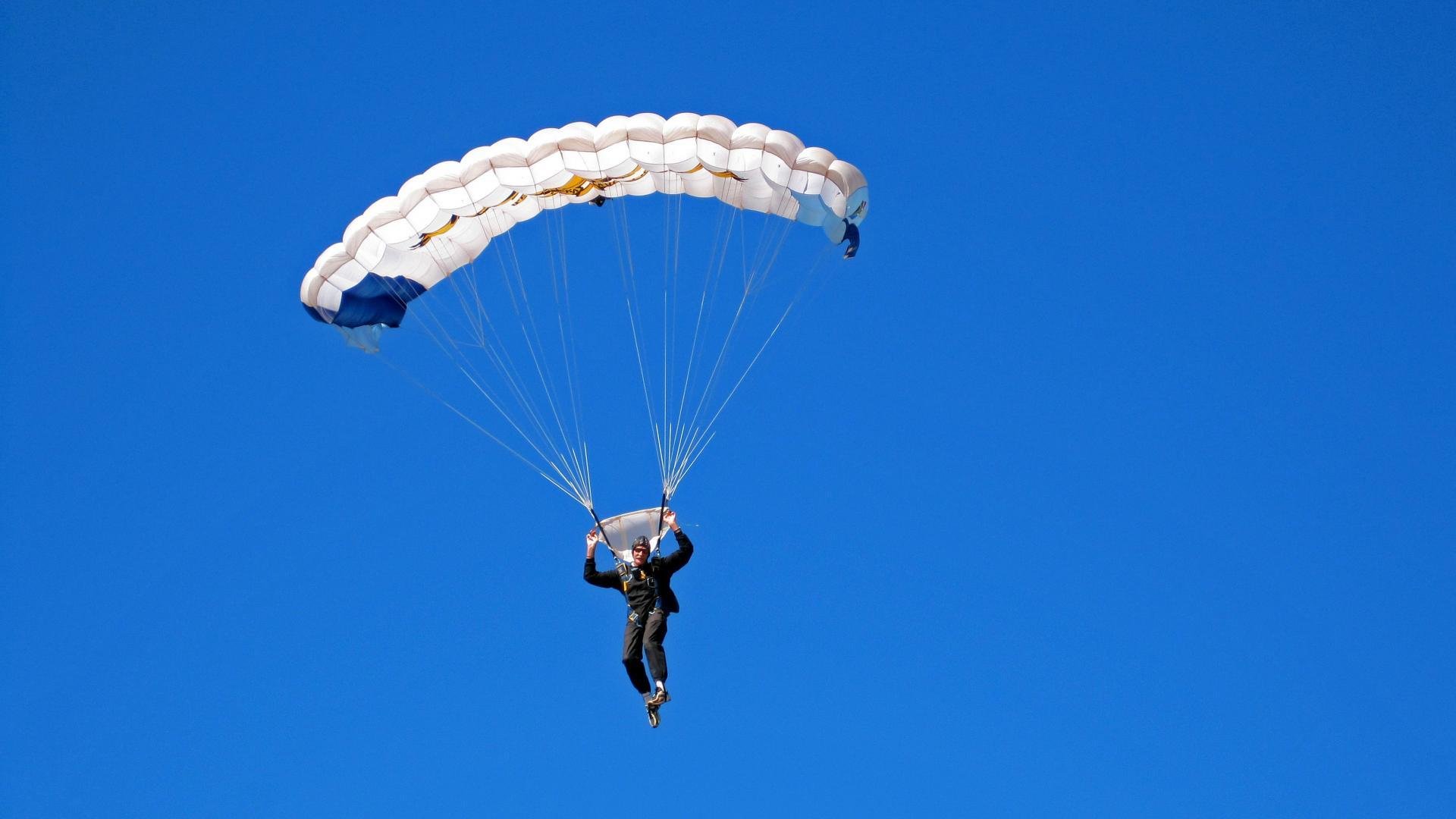 重大节日期间赛事安排得当保障球员状态不受影响，什么叫重大节假日